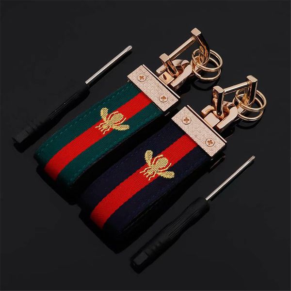 

solid metal key chain fashion car key chain brand creative astronaut design men and women luxury key chain gift box packaging, Silver