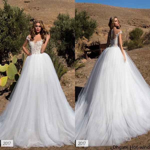 

2020 new ball gown wedding dresses elegant off shoulder lace appliqued sweep train tulle long bridal gowns formal with buttons back, White