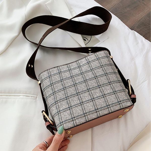 

women shoulder bag big capacity crossbody bag pu leather retro elegant plaid bags pu leather bucket
