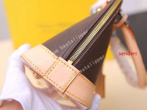 

дизайнеѬ Ѭоконе женин Ѭаковина ђмока из нађѬалной кожи алма bb 53152 клаи