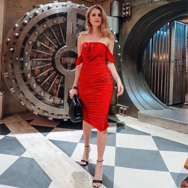 

сексуальное платье слово плечо тонкий вечернее платье весна мода плиссированные пакет хип платье, White;black