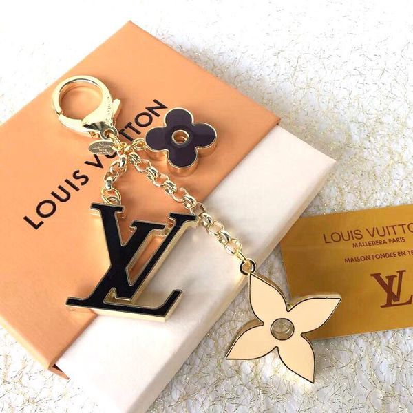 

luxury keychain designers keychains fashion astronaut pendant car keychain men women car bag charm pendant accessories for gift with box, Silver