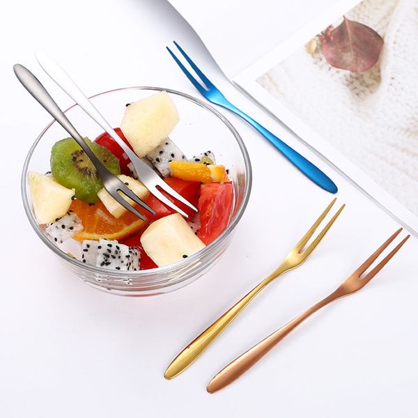 

304 stainless steel fruit fork dinnerware gold cake dessert forks lovely mini fork used for cake in party snail fork restaurant