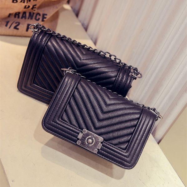 

europe and the united states new v-grain small fragrance chain bag shoulder messenger handbag crossbody bags for women