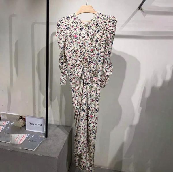 

2020 spring and summer new french court style bubble sleeve small v-neck floral dress, Black;gray