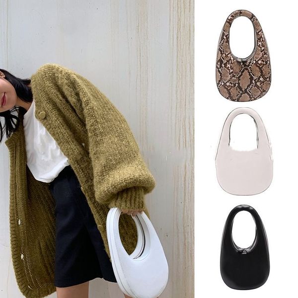 

2019 winter hollow oval handbag new three-dimensional egg-shaped bag ins niche design net red shoulder bag