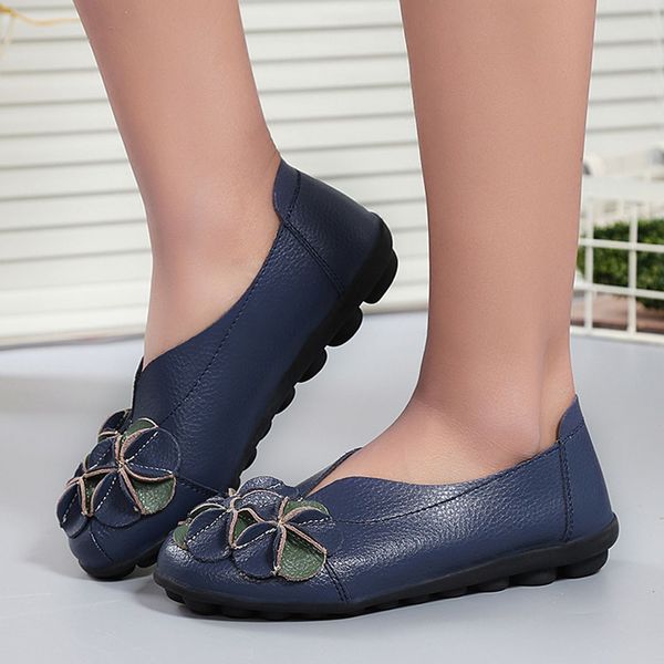 

women flats shoes autumn women slip on leather flat single shoe autumn comfortable casual slip-on peas loafers high quality, Black