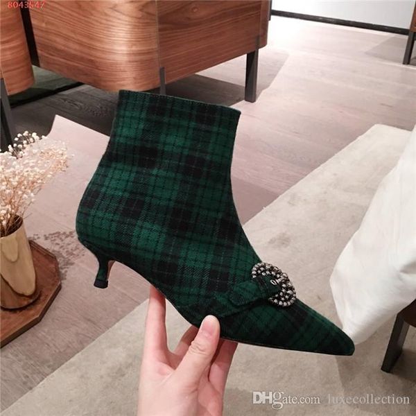 

осень зима металлическая круглая пряжка короткие сапоги стиля для женщин, сапоги с низким каблуком, короткая трубка и острый носок сапоги с, Black