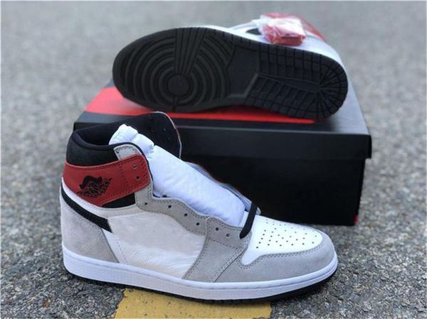 

est 2020 1 og high light smoke grey mens basketball shoes retro white black varsity red 555088-126 outdoor shoes sneakers with box