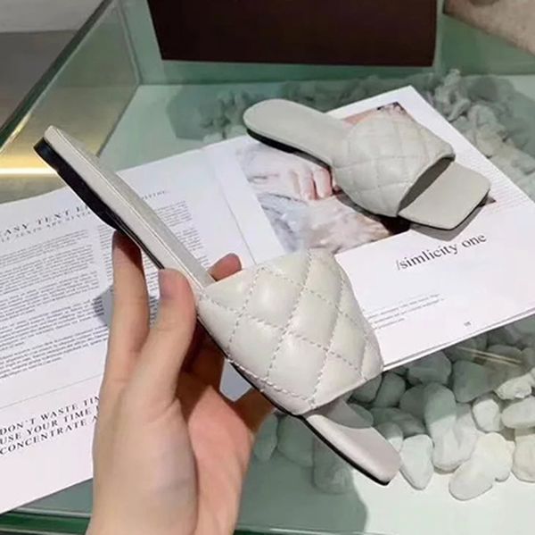 

2020 woman slippers slides summer shoes casual slippers solid hollow out women slides slippers size:35-41 with box 01b1403, Black