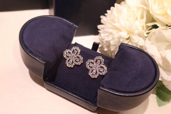 

high-quality fashion accessories luxury s925 sterling silver earrings, imported diamond-plated 18k gold plated four-leaf clover earrings, fe, Golden