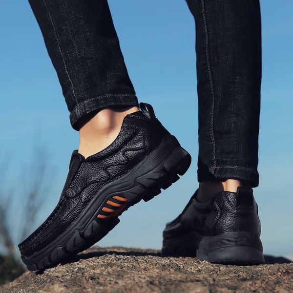 

продажа тапок вскользь человек плоские 2020 ботинок вскользь тапки для мужского кожаных сапог износа спортивных мужских причинных открытой ч, Black