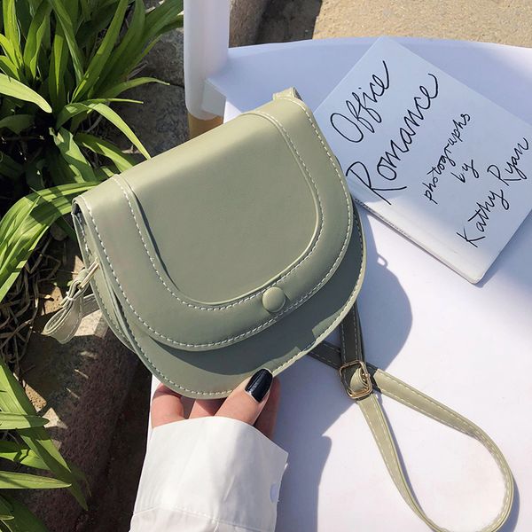 

foreign female bag 2020 new high-level sense of versatile messenger bag spring and summer simple one-shoulder fashion saddle
