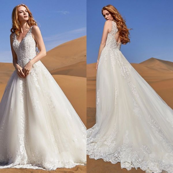 

cocomelody 2019 wedding dresses v neck backless lace appliques bohemian bridal gowns sweep train a-line wedding dress robe de mariÃ©e, White