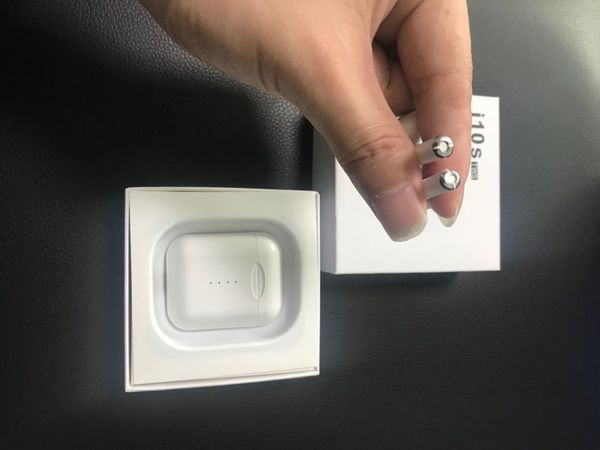 

I10 tw wirele bluetooth 5 0 earbud earphone port tereo head et headphone with mic charging box pk i7 i8x i9 ale