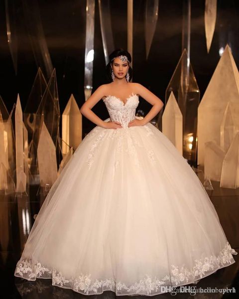 

2019 new country vintage african ball gown wedding dresses sweetheart modest tulle wedding gowns with lace applique beading, White