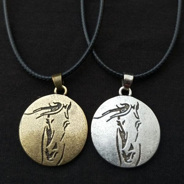 

running horse engraved on disc pendant animal jewelry necklace, Silver