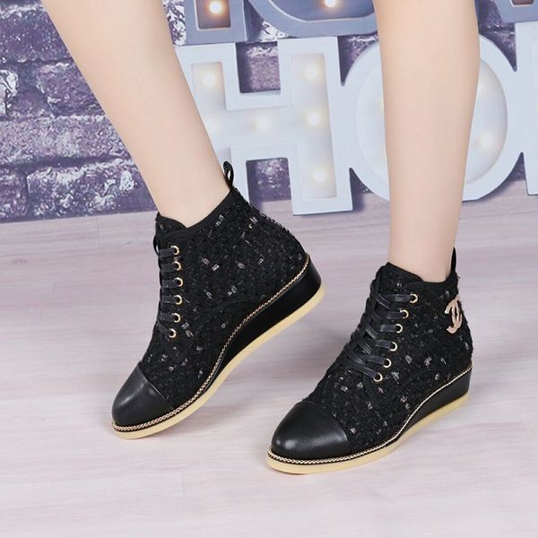 

authentic new women's boots small fragrance color matching lace martin boots fashion wild low-heel round leather patchwork ankle boots, Black