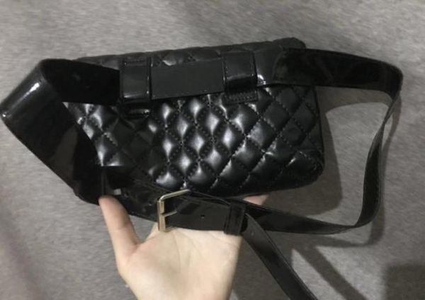 

2019 Classic C logo Lingge waist bag with belt quilting belt bag 2 color good quality sport purse Makeup Storage bag Wedding Gift VIP Gift