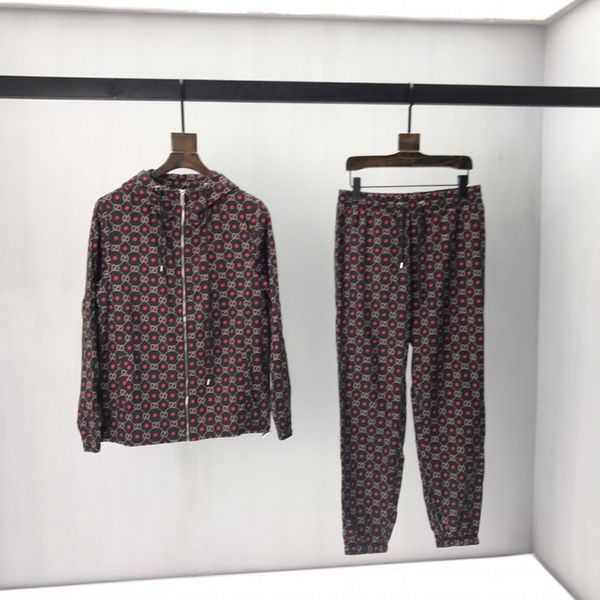 

2019 Fashion Italy Men Luxury All Over Print Stars Sport Sweatshirt Pants Suit Women Zipper Hooded Hoodies Satin Jacket Trousers Tracksuit