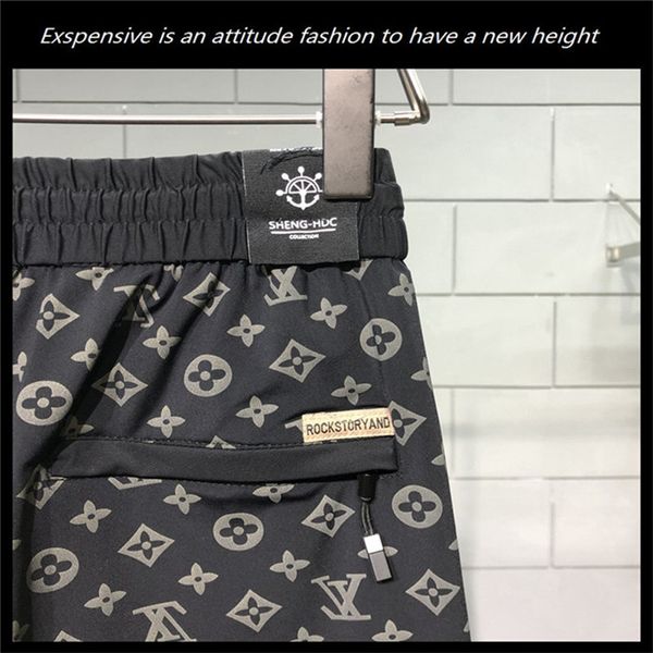 

Ѭавнение аналогинми показаелми мђжин оѬ веѬнего каева 20ss пѬоив, White;black