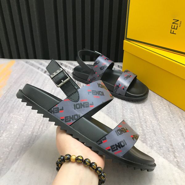 

New luxury de igner men letter pattern platform andal novelty ummer branded gladiator andal cla ic ca ual hoe