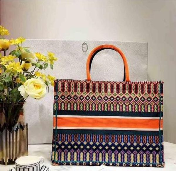 

Whole ale 2019 europe and the united tate new large capacity leather billiard houlder lung tot retro ladie bag d001