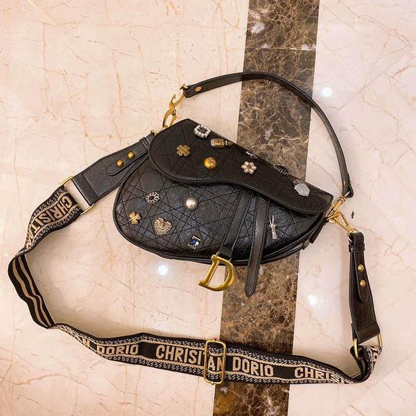 

designer luxury women handbags purses shoulder leather classic popular saddle bags hardware decoration fashion bag come with box