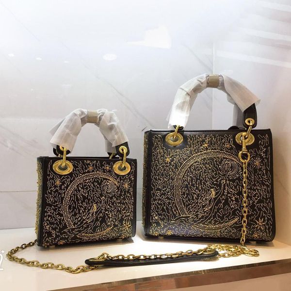 

2019 новая вышивка ходьбы показать кожи цепи один плеча сумочку