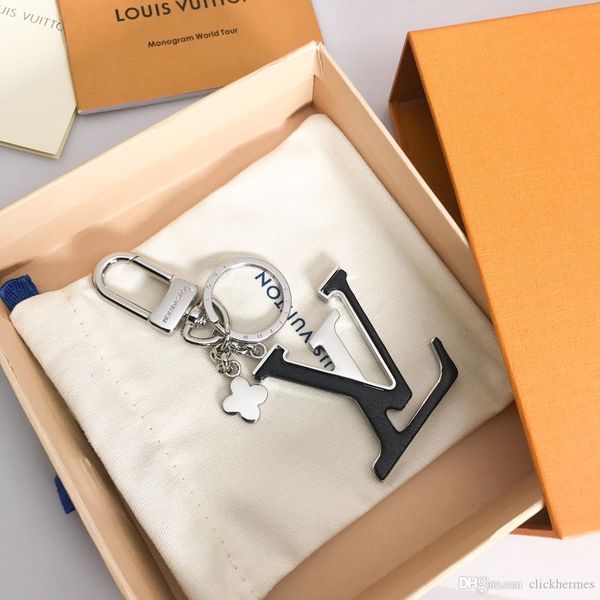 

2019 designer keychain fashion new brand keyring for women bag car key chain trinket jewelry gift souvenirs with box for gift, Silver
