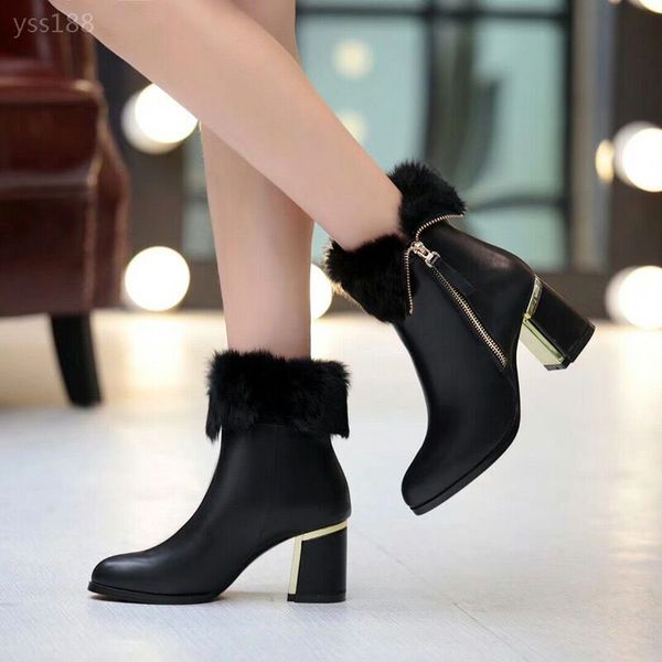 

2019 trend european station short womenplus velvet boots thick heel mid-leather mink fur women shoes factory direct sales size 35-40cm, Black