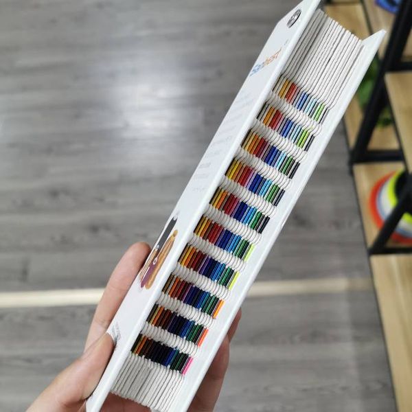 

color card for 84 colors embroidery thread - order with thread, Black;white