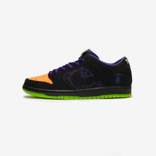 

2020 new authentic sb dunk low night of mischief bq6817-006 black total orange court purple volt halloween running shoes men 09nike sneakers, White;red