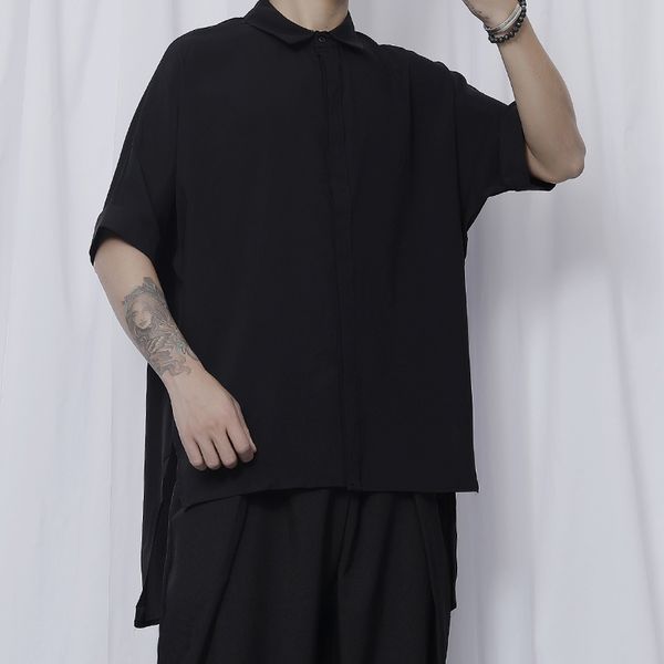 

ewq / men's wear summer new front short back long asymmetric vent loose short-sleeved shirt 2020 vintage tide black 9y2510, White;black