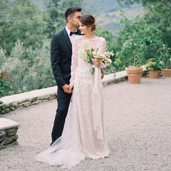 

Long Sleeves Wedding Dresses Scoop Neck A Line Bridal Gowns Lace Up Noivas Abiti da Sposa 2019