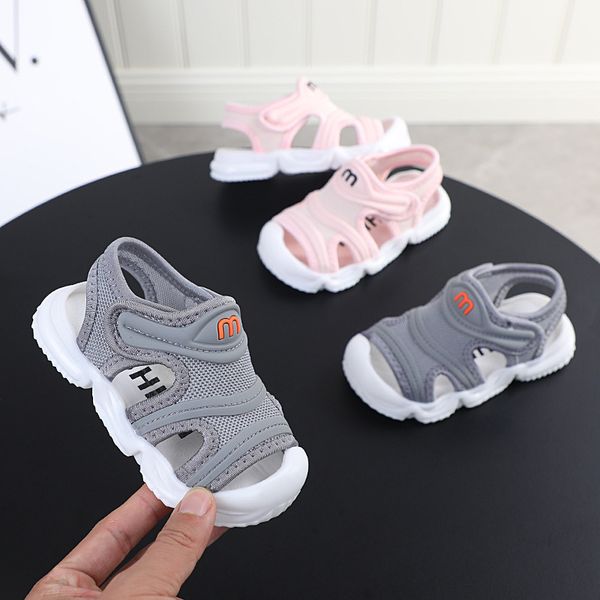 

new boys' baotou baby sandals in summer, Black;red