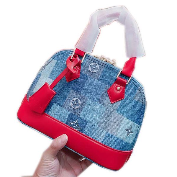 

classic red and blue color scheme exquisite and compact women all match handbag purse style