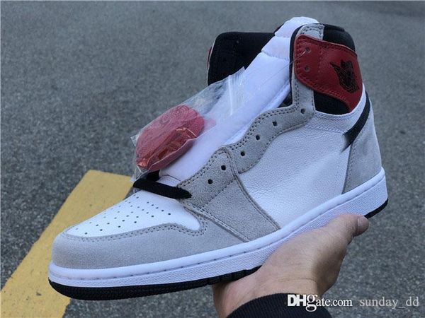 

air aauthentic 1 high og retro white black light smoke grey men basketball shoes 555088-126 varsity red man sports sneakers with box