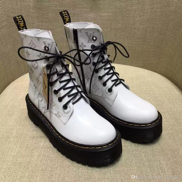 

brand luxury ladies casual shoes, fashionable wonderland flat boots sneakers, comfortable and versatile, size 34-41 with original box,ss