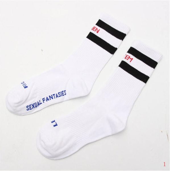 

20s travis scott mens fashion socks striped cotton breathable with 2 colors skateboard couple hip hop socks for male2 lr200445, Black
