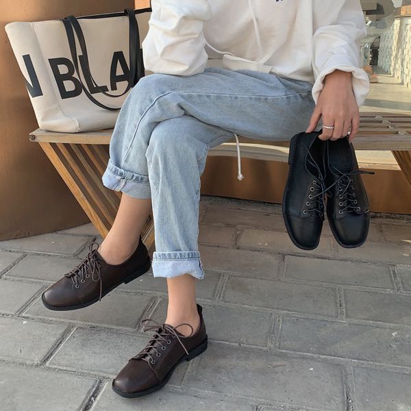 

2020 new style black and white with pattern small leather shoes women's british-style retro students women's shoes online celebr