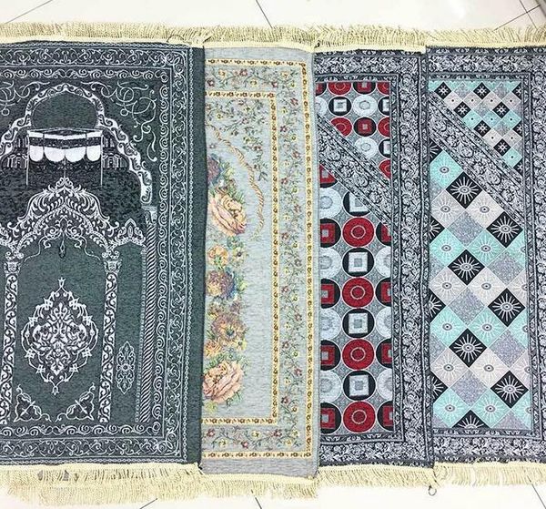 Wholesale Islamic Muslim Prayer Mat Salat Musallah Prayer Rug