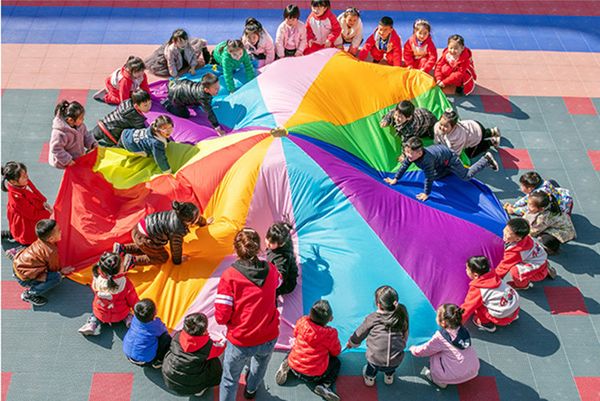 

funny] sports game 2m/3m/4m/5m/6m diameter outdoor rainbow umbrella parachute toy jump-sack ballute play game mat toy kids gift