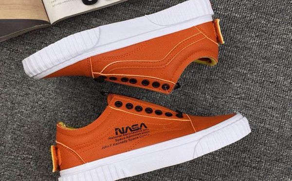 

shoes fashion designer shoe shuttle men's and women's skateboard sneakers white brown orange outdoor, Black