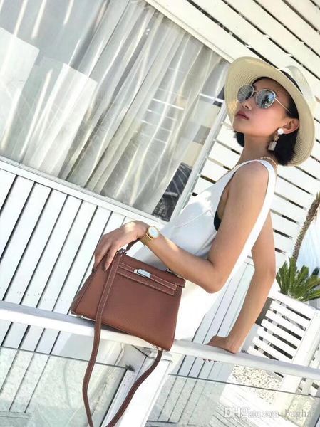 

fashion classics shoulder bagscross bodytoteshandbags brand fashion luxury designer bags famous women cowhide hand bill shoulder slant5s