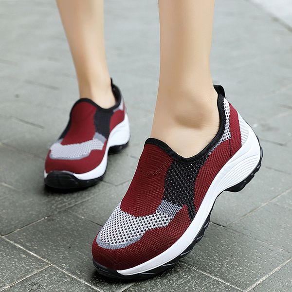 

2020 new women flats big size 42 laidies sneakers breathable mesh flat shoes woman mum lazy shoes slip on casual sneakers sh1226, Black