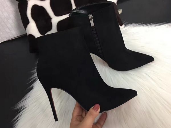 

classic fashion women boots come with tags , box and all packing case c l0020, Black