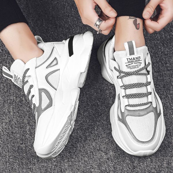 

outdoor running sneakers men leisure vulcanized white shoes male platform lace up fashion boys breathable comfort daddy shoes