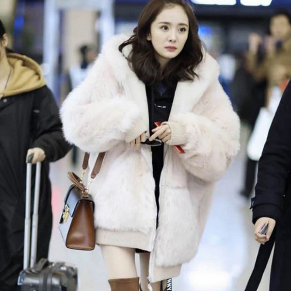 

woman autumn winter 2018 loose fashion hooded faux fur coat, Black