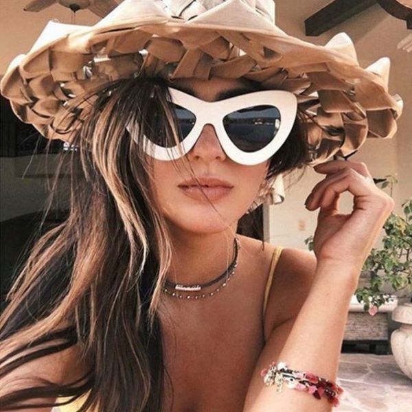 

2019 fashion vintage ladies cat eye sunglasses women luxury retro big frame sun glasses gafas oculos de sol feminino shade, White;black